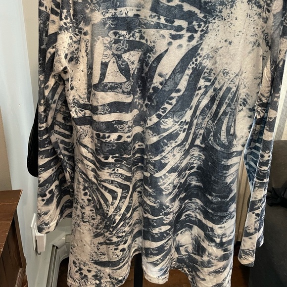 High secret apparel XL blue and white blouse - Picture 8 of 8